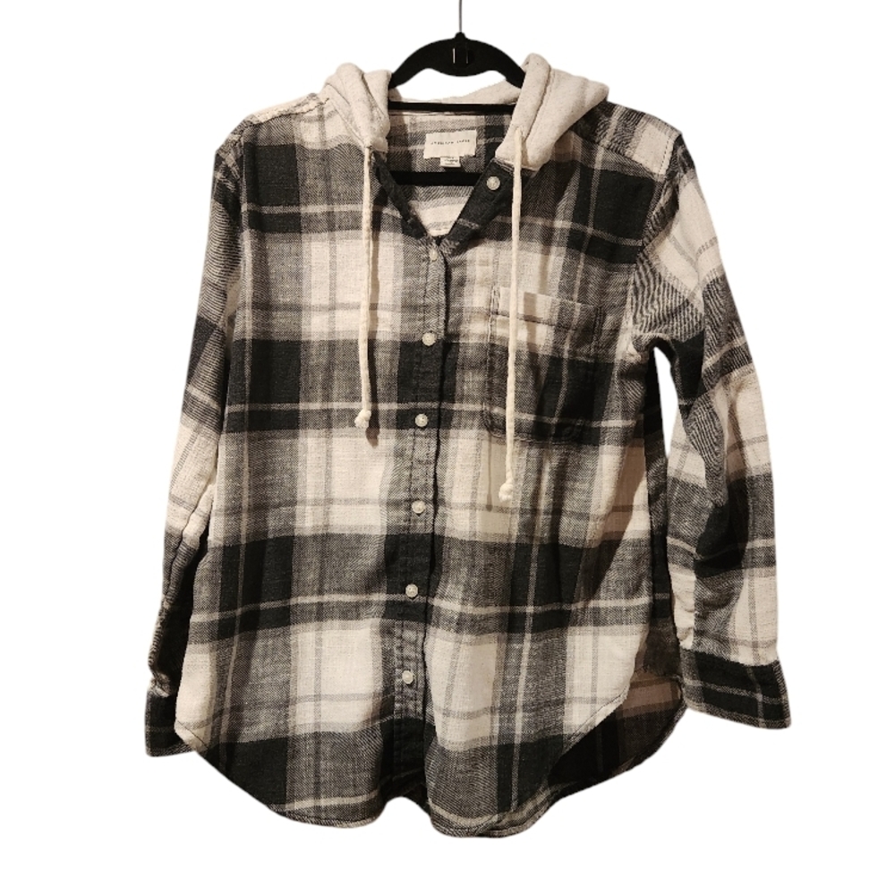 AMERICAN EAGLE Plaid Hooded Button-Up flannel shacket
